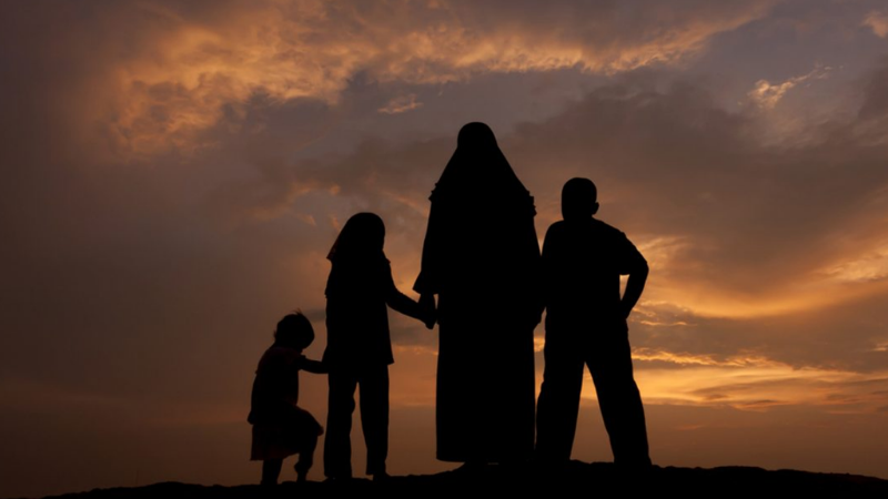 Menanamkan Adab Sebelum Ilmu: Fondasi Pendidikan Anak dalam Islam